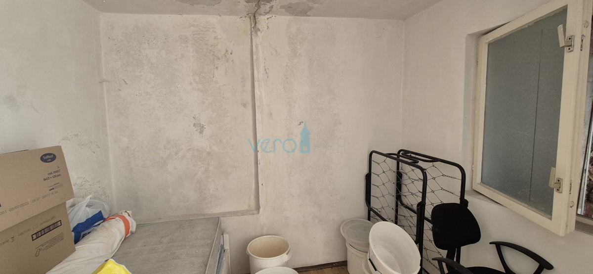 Bakar, Hreljin, Villa indipendente con due appartamenti, giardino e vista mare, in vendita