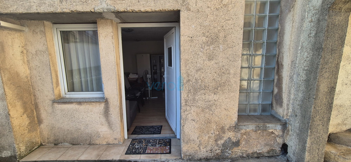 Bakar, Hreljin, Villa indipendente con due appartamenti, giardino e vista mare, in vendita