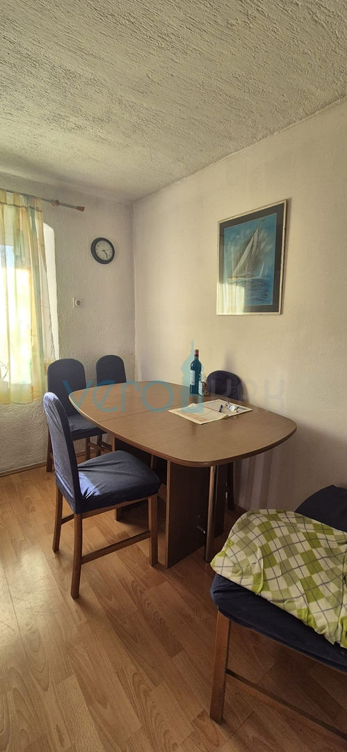 Bakar, Hreljin, Villa indipendente con due appartamenti, giardino e vista mare, in vendita