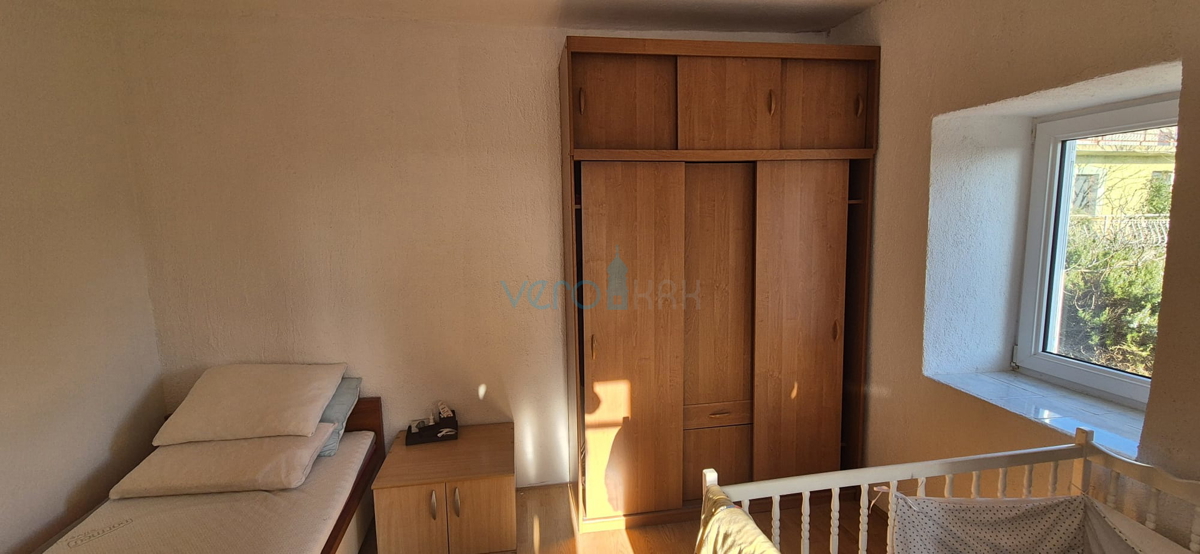 Bakar, Hreljin, Villa indipendente con due appartamenti, giardino e vista mare, in vendita