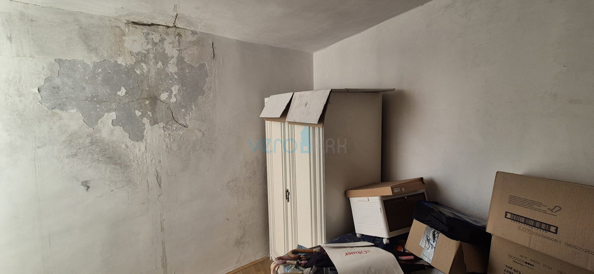 Bakar, Hreljin, Villa indipendente con due appartamenti, giardino e vista mare, in vendita