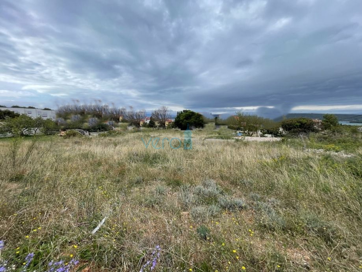 Isola di Krk, Punat, terreno edificabile attraente di 959 m2, vista, vendita