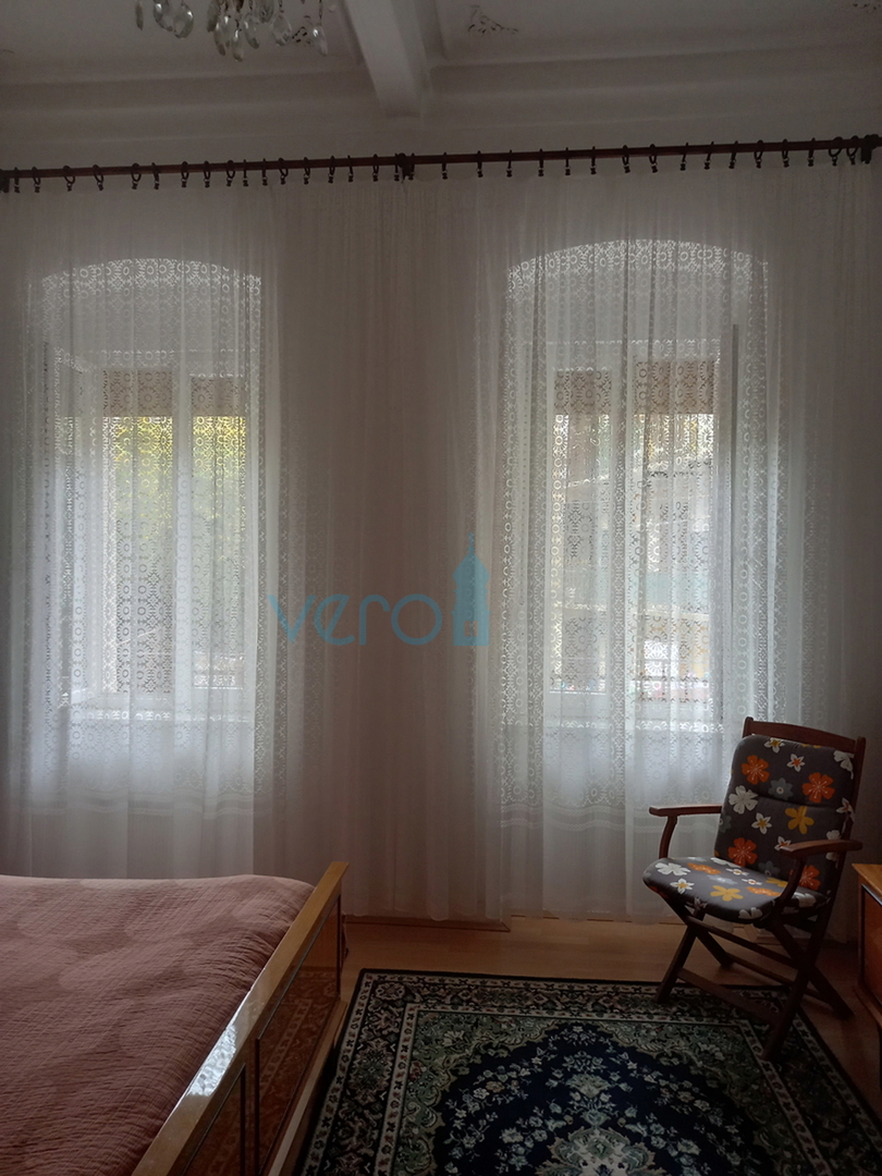 Rijeka, centro, Pomerio, ampio appartamento quadrilocale di 97 m2 al secondo piano