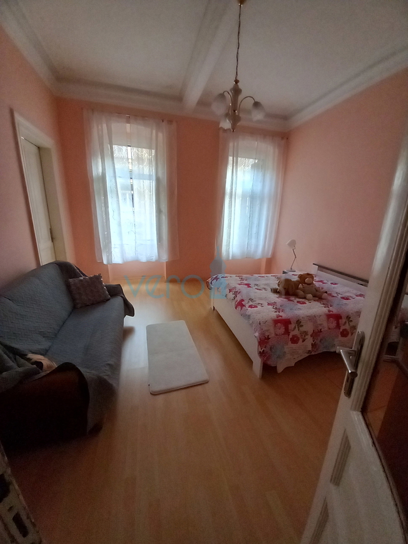 Rijeka, centro, Pomerio, ampio appartamento quadrilocale di 97 m2 al secondo piano