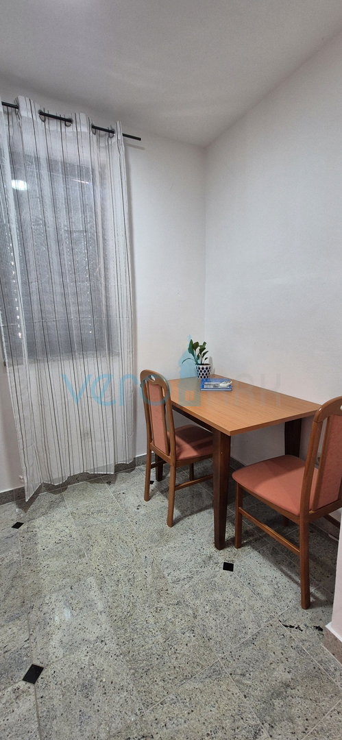 Città di Krk, isola di Krk, appartamento con una camera da letto al piano con vista, in vendita