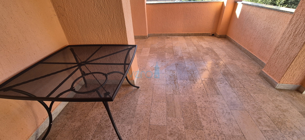 Città di Krk, isola di Krk, appartamento con una camera da letto al piano con vista, in vendita