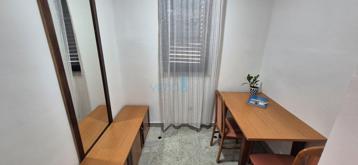 Città di Krk, isola di Krk, appartamento con una camera da letto al piano con vista, in vendita