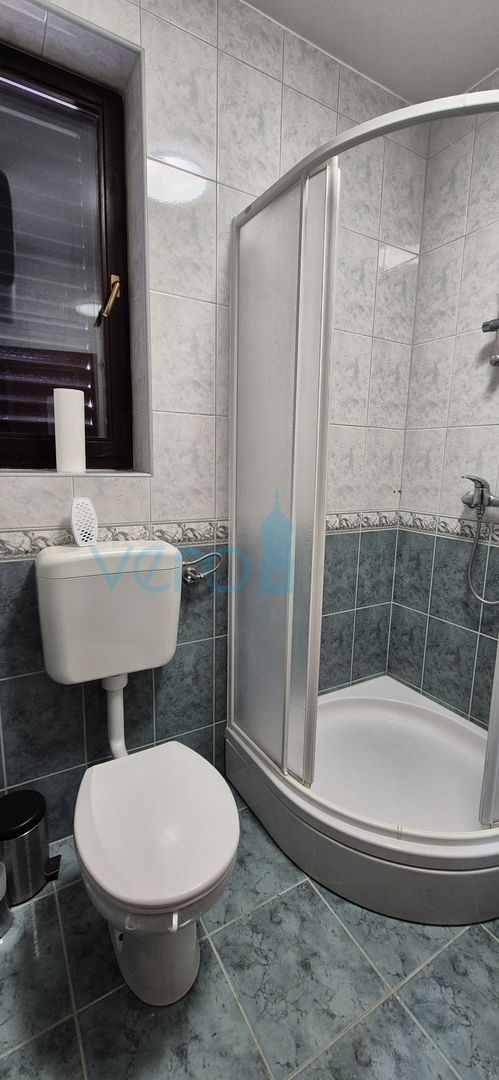 Città di Krk, isola di Krk, appartamento con una camera da letto al piano con vista, in vendita