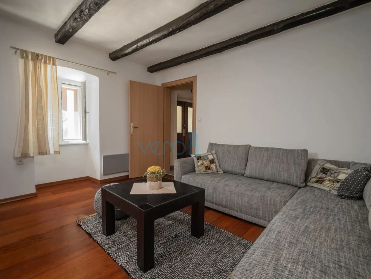 Isola di Krk, Dobrinj, Kras, casa semi-indipendente 169m2, in vendita