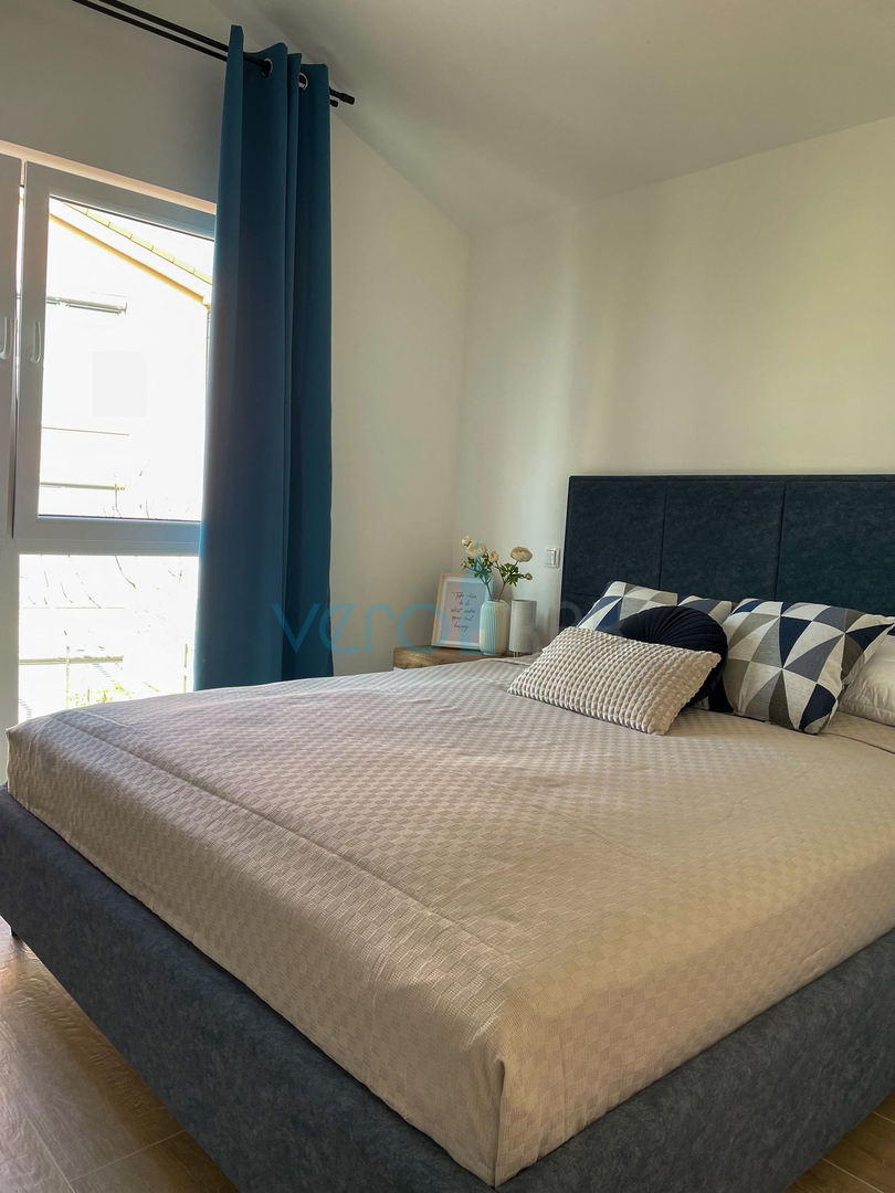 Isola di Krk, Baia di Soline, appartamento con due camere al secondo piano, vista aperta, vendita