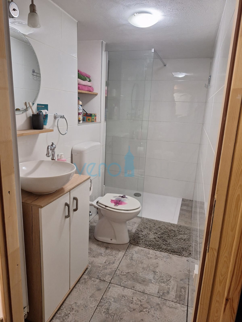 Gorski kotar, Fužine, centro, casa a schiera, terrazza, giardino, vendita