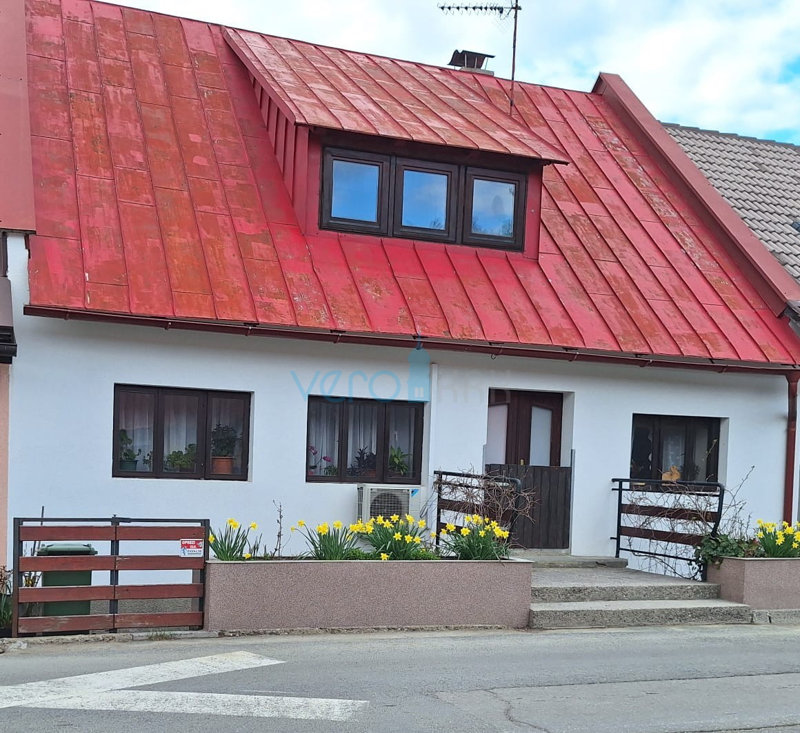 Gorski kotar, Fužine, centro, casa a schiera, terrazza, giardino, vendita