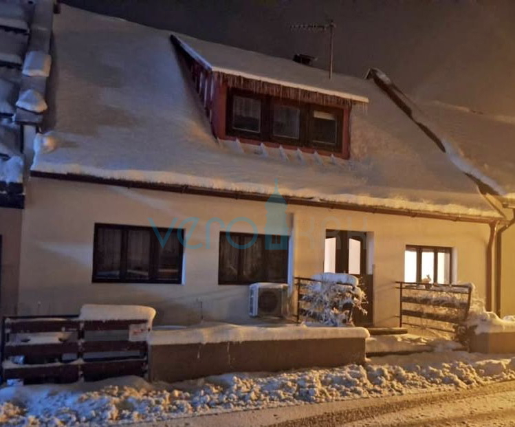 Gorski kotar, Fužine, centro, casa a schiera, terrazza, giardino, vendita