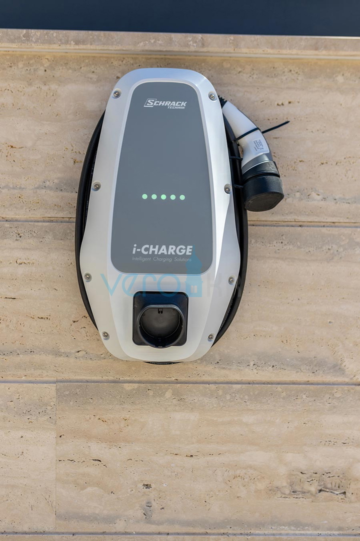 Malinska, isola di Krk, appartamento di lusso con piscina al piano terra, nuova costruzione, giardino, 150 m dal mare, in vendita