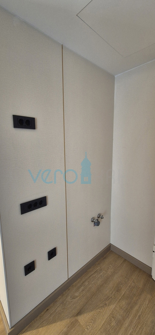 Crikvenica, hotel con 30 appartamenti, ristorante, centro benessere, piscina, vendita