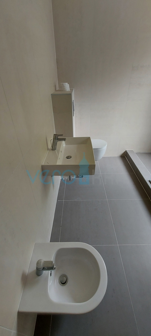 Malinska, centro, moderno appartamento su due livelli al piano terra e al primo piano