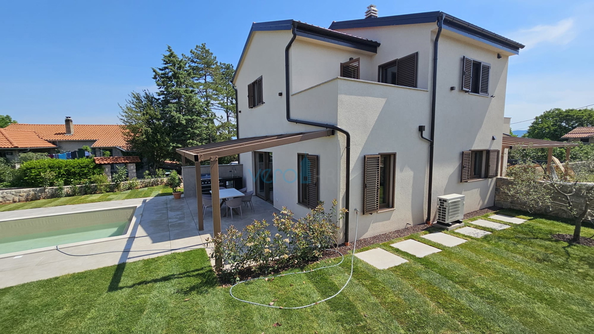 Città di Krk, periferia, villa bifamiliare, nuova costruzione, piscina, vendita