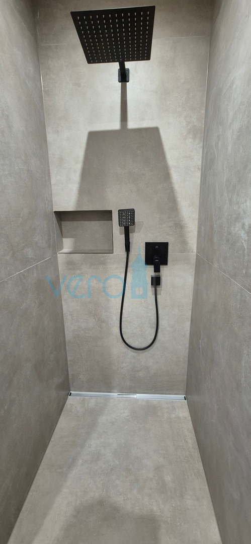 Città di Krk, periferia, villa bifamiliare, nuova costruzione, piscina, vendita