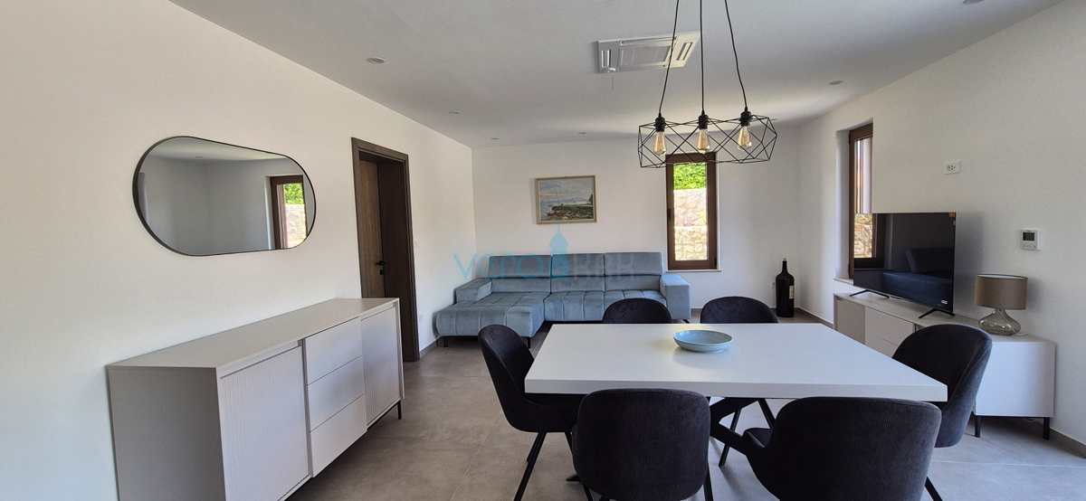 Città di Krk, periferia, villa bifamiliare, nuova costruzione, piscina, vendita