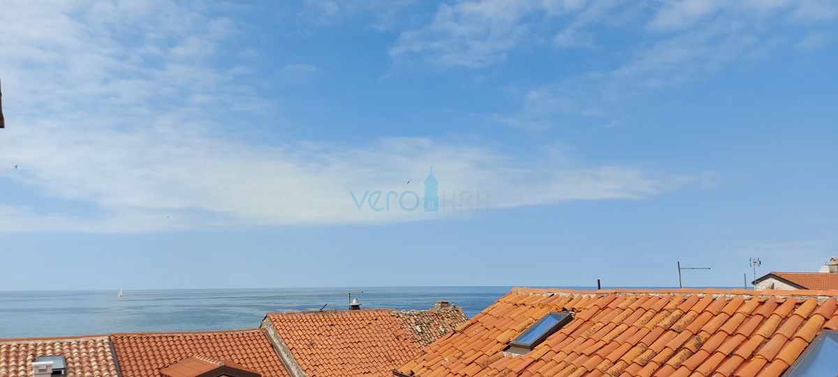 Umago, centro paese, casa in pietra con vista, 50m dal mare