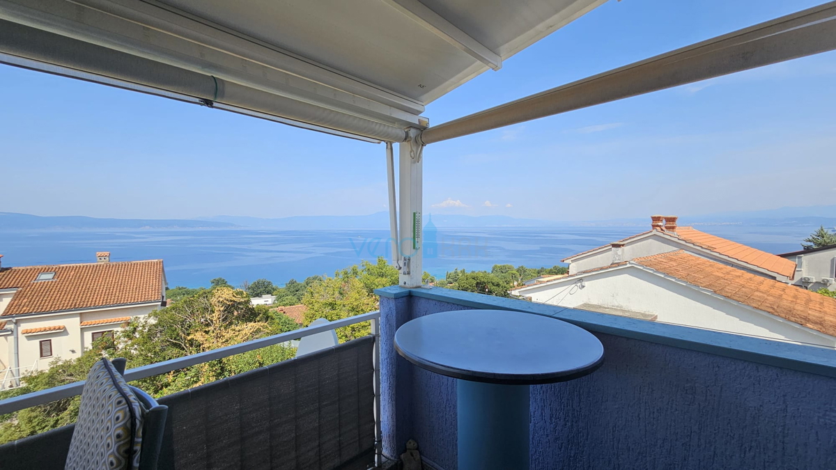 Isola di Krk, Njivice, appartamento 50m2, 2° piano, terrazza, balcone, vista mare, in vendita