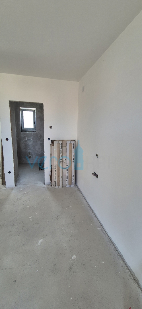 Malinska, isola di Krk, nuova costruzione, casa bifamiliare, piscina, giardino, vista