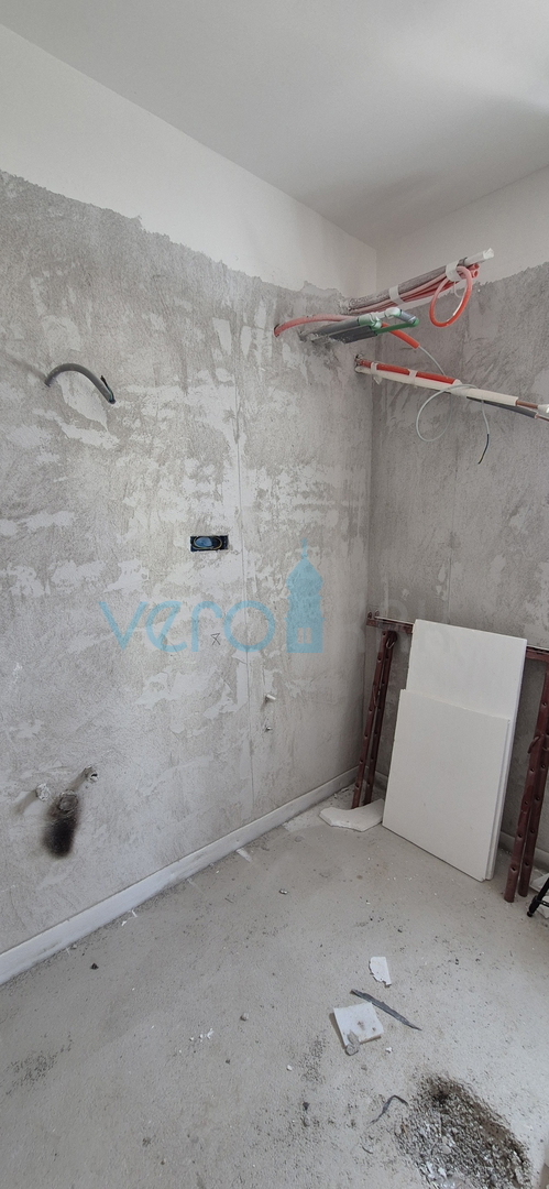 Malinska, isola di Krk, nuova costruzione, casa bifamiliare, piscina, giardino, vista