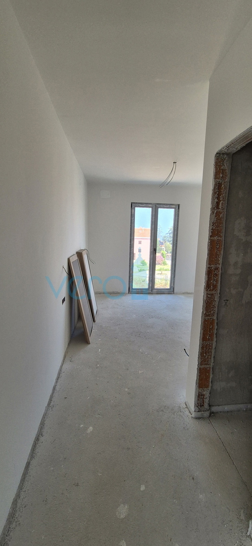 Malinska, isola di Krk, nuova costruzione, casa bifamiliare, piscina, giardino, vista