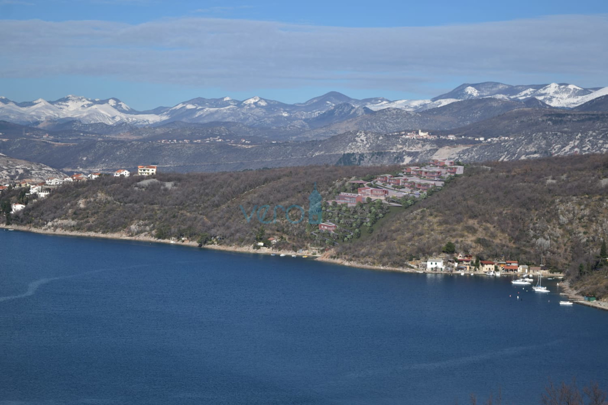 Golfo del Quarnaro, Kraljevica, terreno edificabile 8082 m2, zona per resort turistico, vendita
