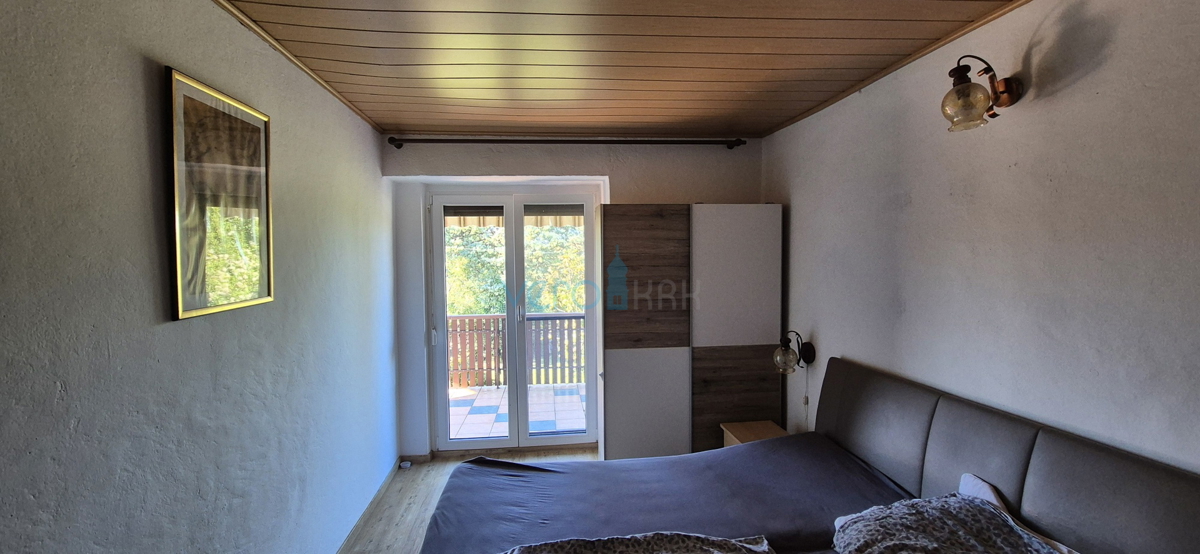 Isola di Krk, Dobrinj, dintorni, casa indipendente con ampio giardino, in vendita