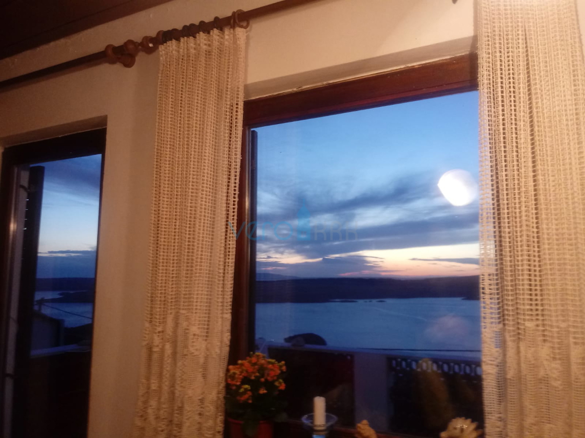 Stinica, città di Senj, entroterra, casa indipendente con 3 appartamenti, vista, vendita