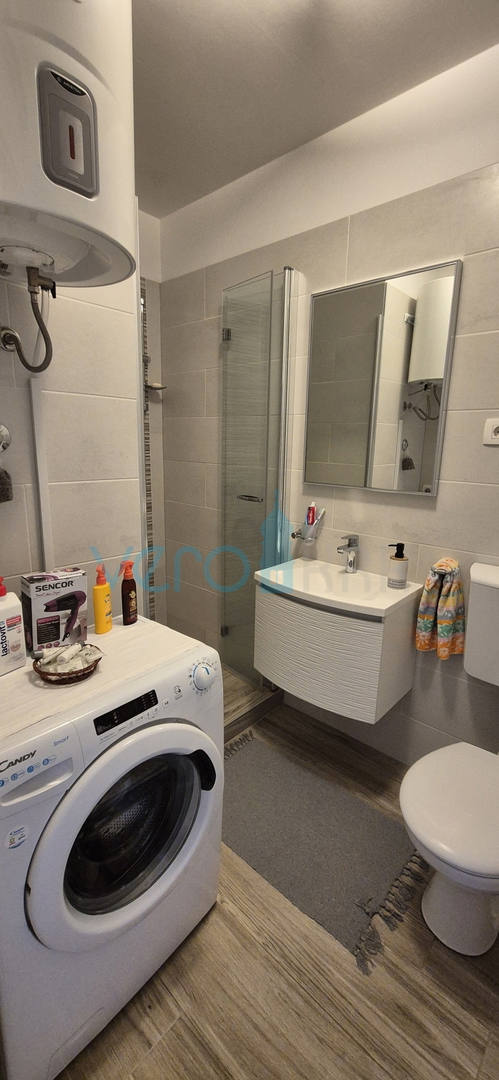 Uvala Soline, periferia, appartamento bilocale al secondo piano con vista panoramica, in vendita