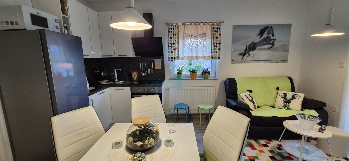 Uvala Soline, periferia, appartamento bilocale al secondo piano con vista panoramica, in vendita