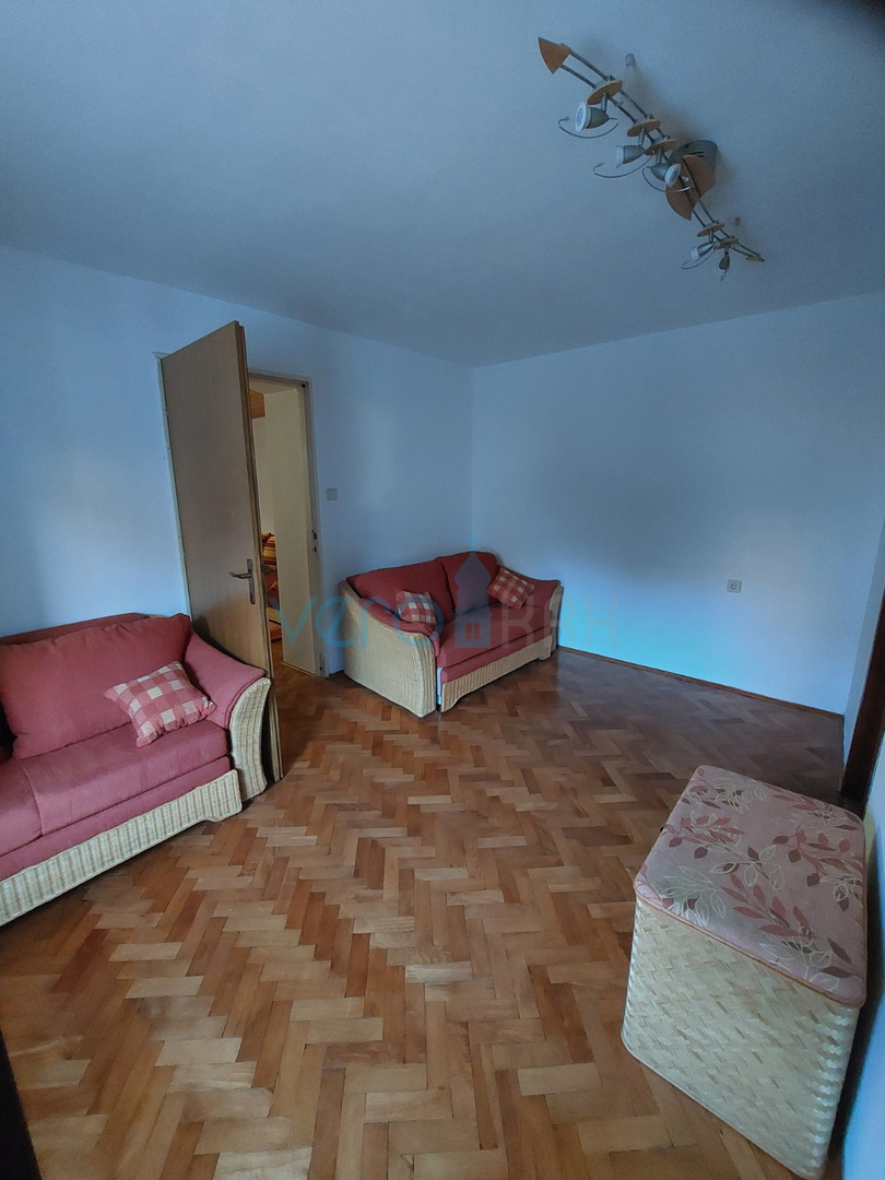 Omišalj, centro storico, casa in pietra ristrutturata, 140m2, vendita
