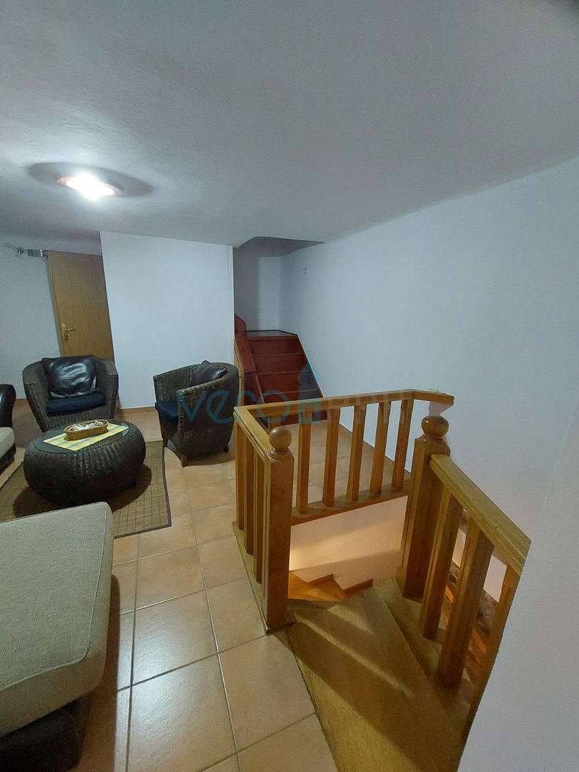 Omišalj, centro storico, casa in pietra ristrutturata, 140m2, vendita