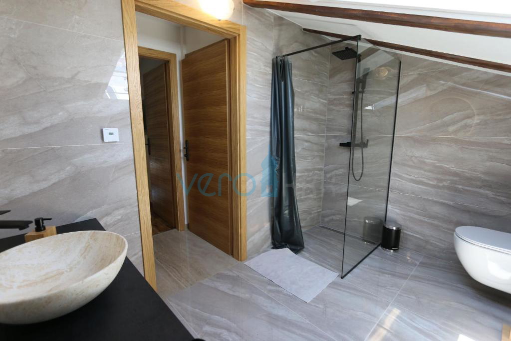 Malinska, area circostante, rustico ristrutturato con piscina e terreno