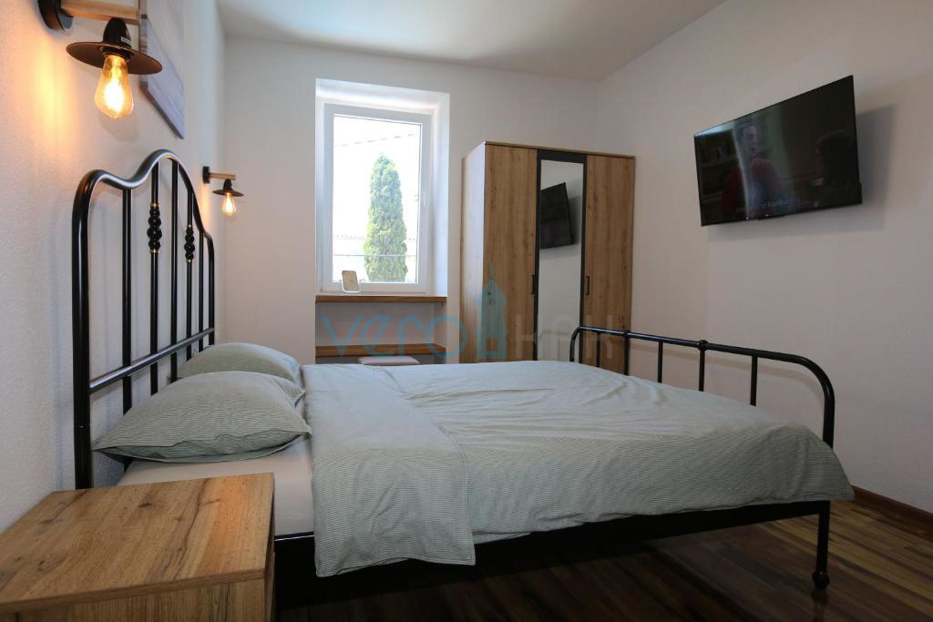 Malinska, area circostante, rustico ristrutturato con piscina e terreno