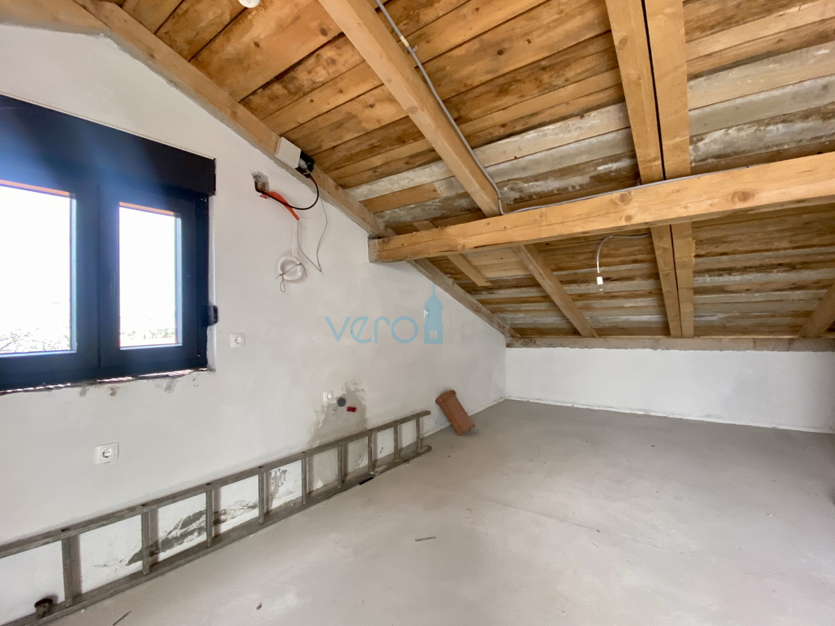 Kostrena - vecchia casa ristrutturata, 5 appartamenti, vista, vendita