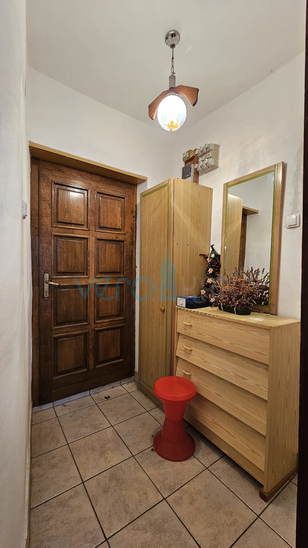 Isola di Krk, Dobrinj, centro storico, casa autonoma con terrazza e vista, vendita