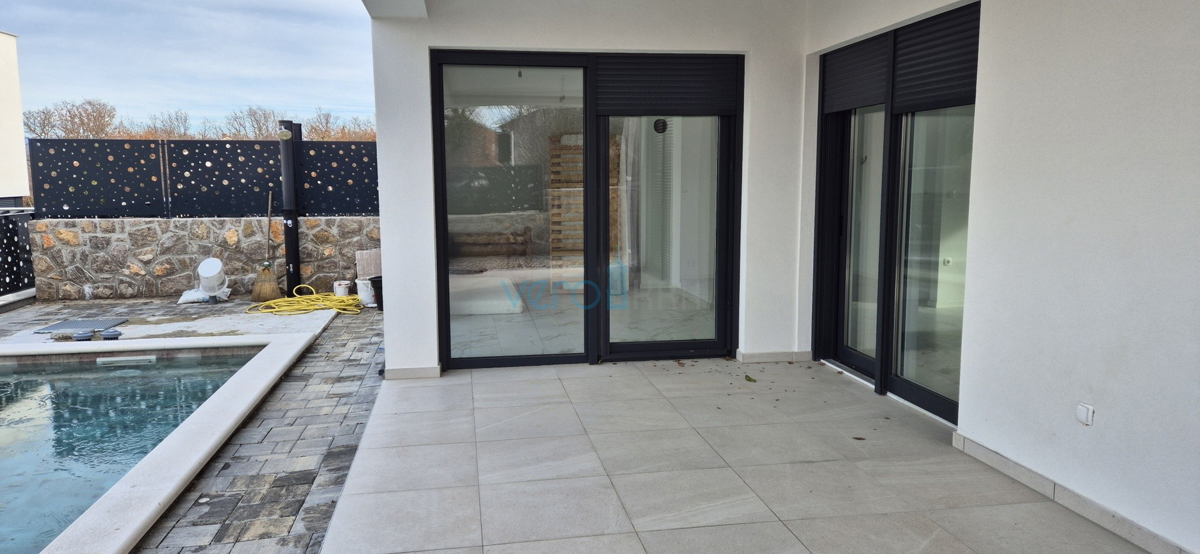 Isola di Krk, Malinska, nuova costruzione, casa moderna con piscina, giardino, vista, vendita