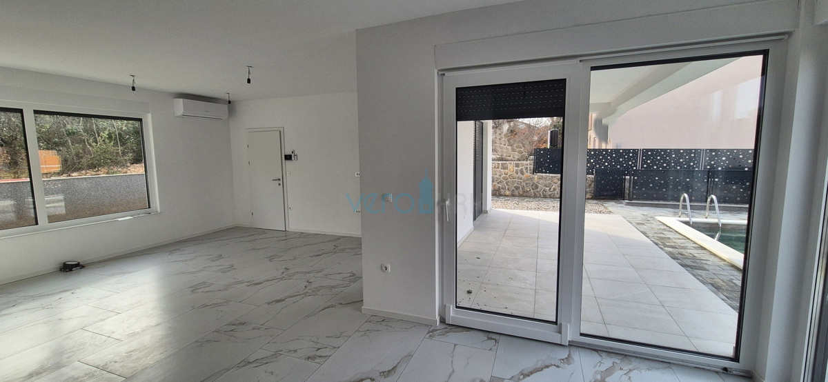 Isola di Krk, Malinska, nuova costruzione, casa moderna con piscina, giardino, vista, vendita