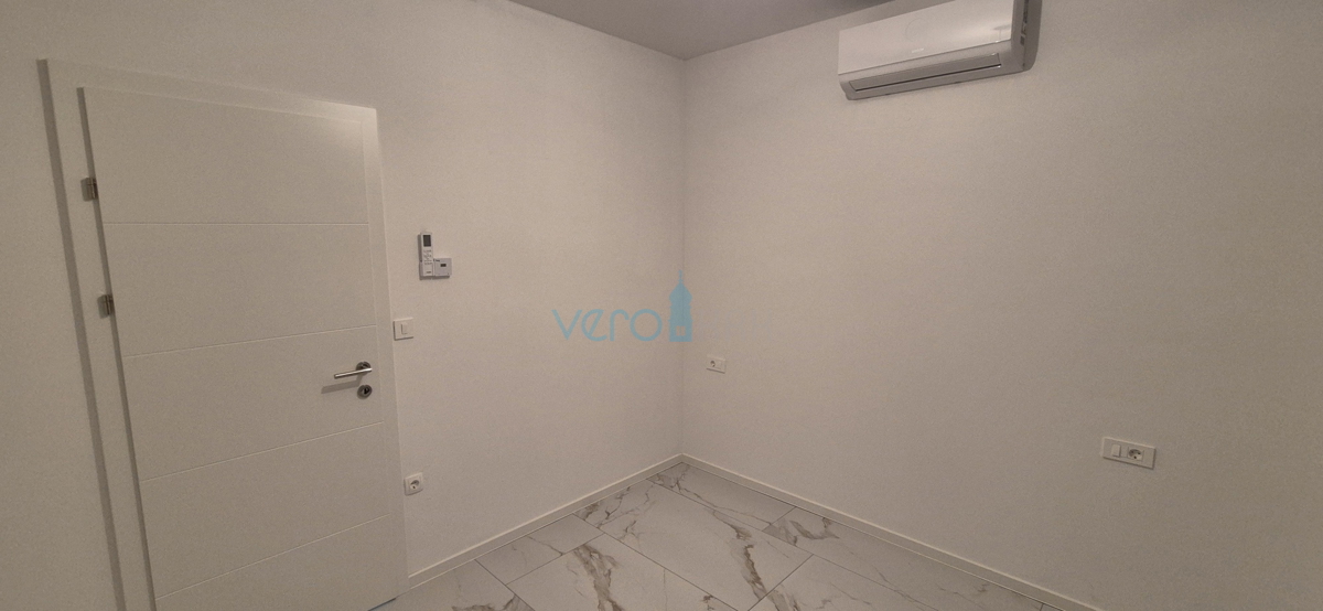 Isola di Krk, Malinska, nuova costruzione, casa moderna con piscina, giardino, vista, vendita