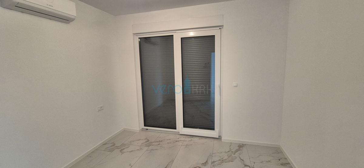 Isola di Krk, Malinska, nuova costruzione, casa moderna con piscina, giardino, vista, vendita