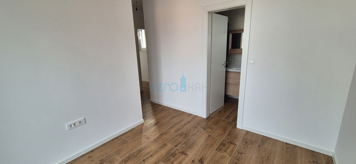 Isola di Krk, Malinska, nuova costruzione, casa moderna con piscina, giardino, vista, vendita