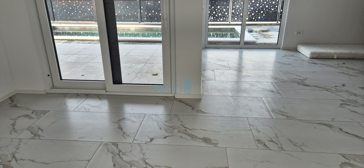 Isola di Krk, Malinska, nuova costruzione, casa moderna con piscina, giardino, vista, vendita