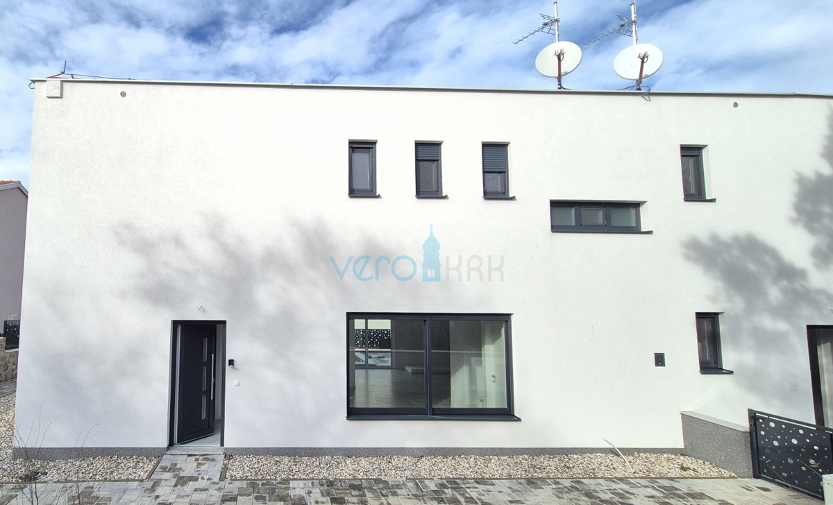 Isola di Krk, Malinska, nuova costruzione, casa moderna con piscina, giardino, vista, vendita