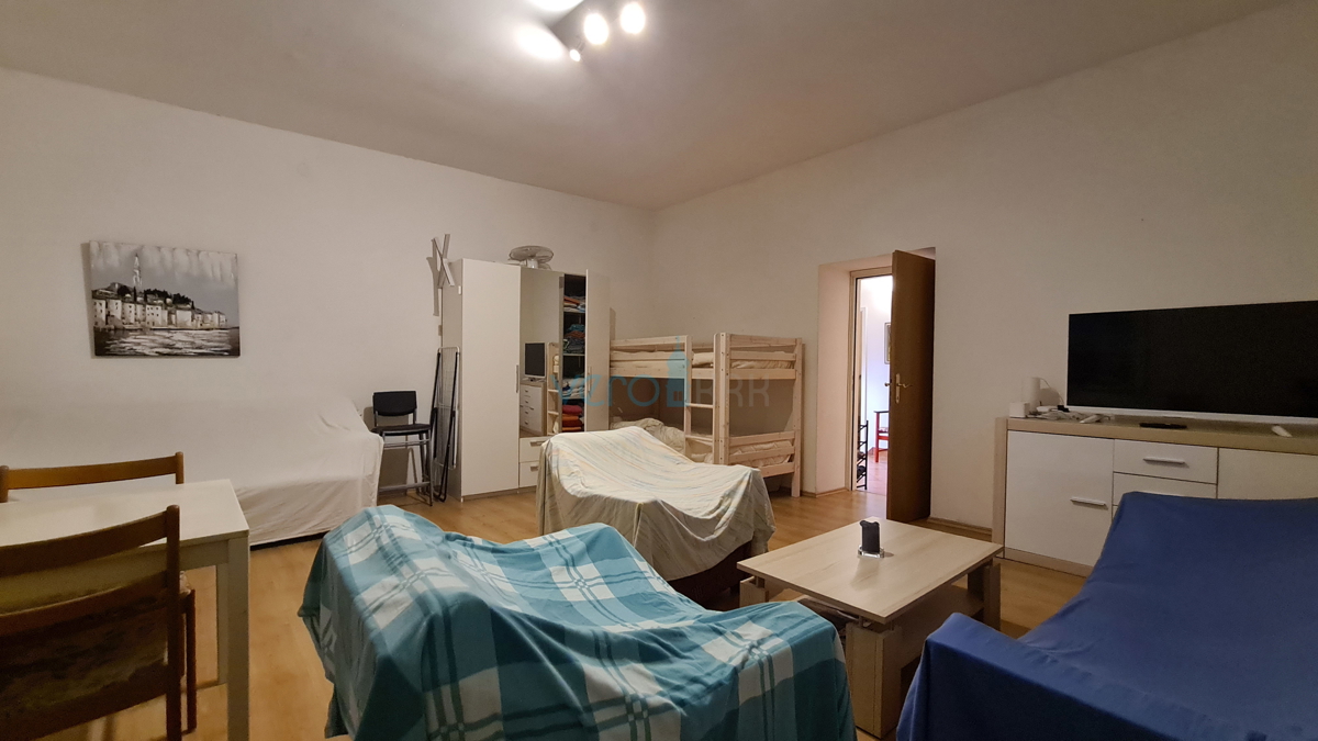 Rijeka, Grobnik, casa bifamiliare, 162 m2, giardino 200 m2, vista permanente, in vendita
