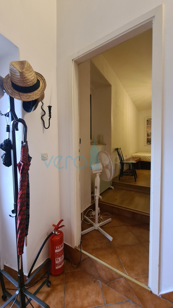 Rijeka, Grobnik, casa bifamiliare, 162 m2, giardino 200 m2, vista permanente, in vendita