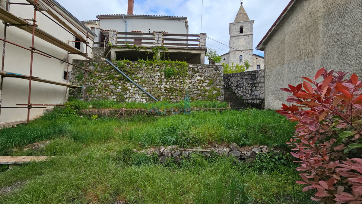 Rijeka, Grobnik, casa bifamiliare, 162 m2, giardino 200 m2, vista permanente, in vendita