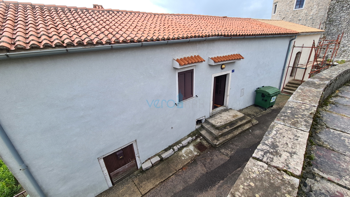 Rijeka, Grobnik, casa bifamiliare, 162 m2, giardino 200 m2, vista permanente, in vendita